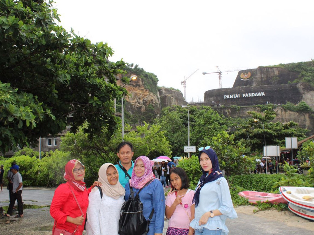 Grand Royal Vacation Bali-克隆孔必去景点