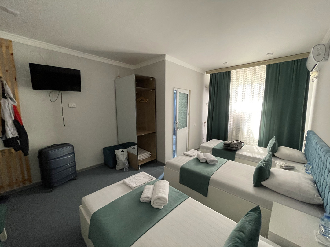 Sharq Hotel