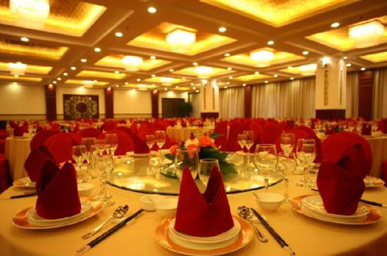 华港雅阁酒店主图