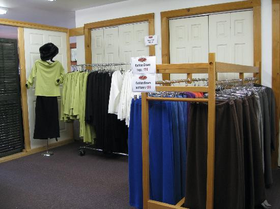 F.H. Clothing Co.-Quechee必去景点