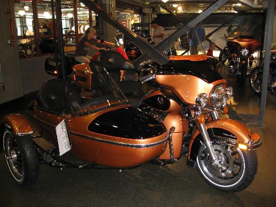 Harley-Davidson Vehicle Operations Tour Center & Gift Shop景点图片