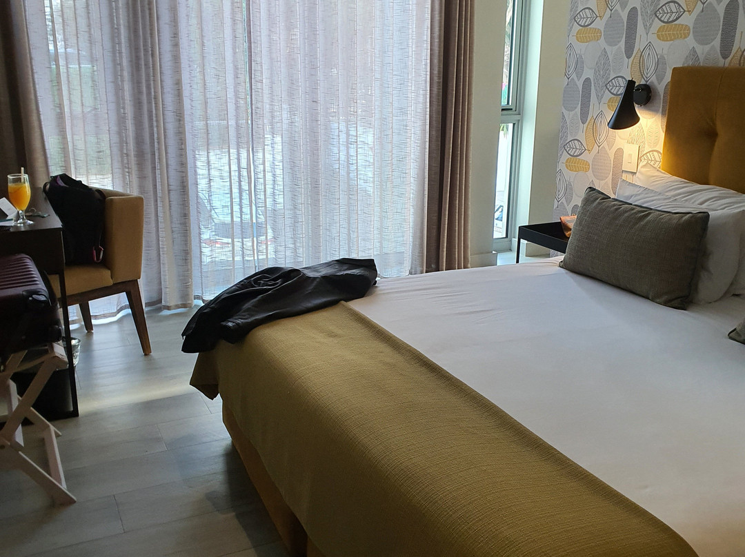 泽斯特精品别墅酒店主图