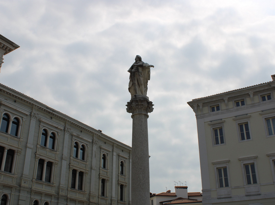 Colonna di Carlo VI di Trieste景点图片