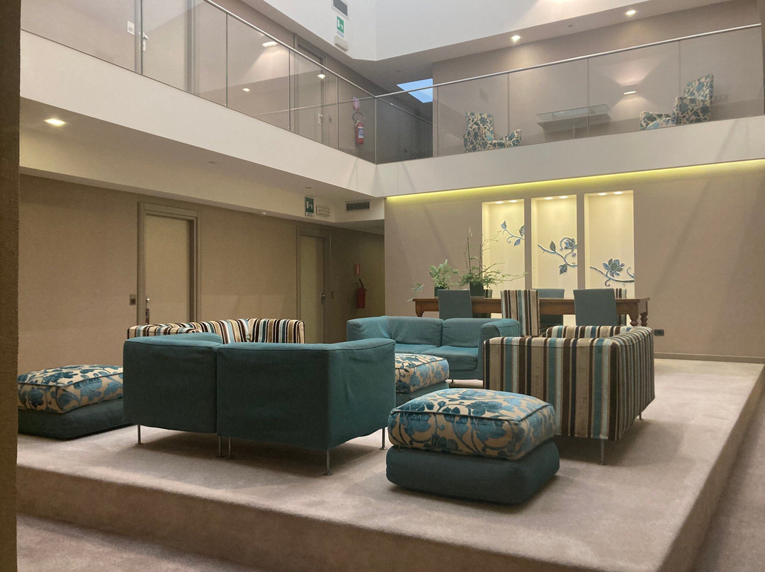 Hotel 3 Re主图