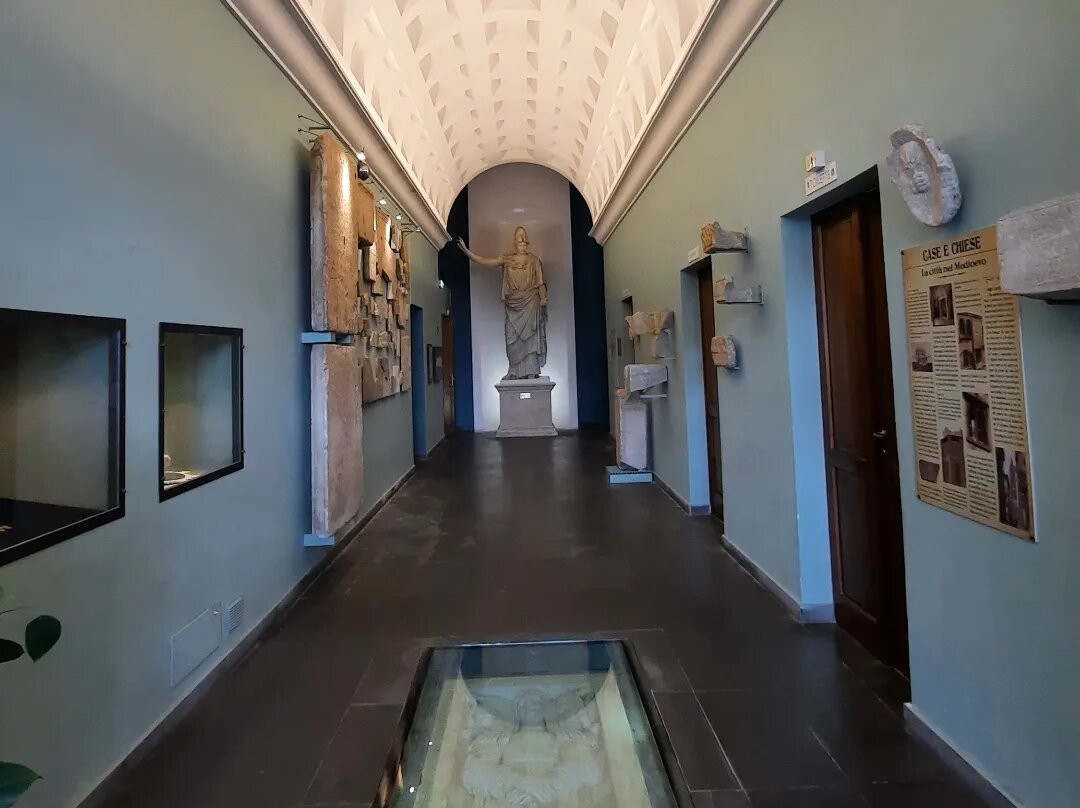 Museo Civico di Geopaleontologia e Preistoria dei Colli Albani-韦莱特里必去景点