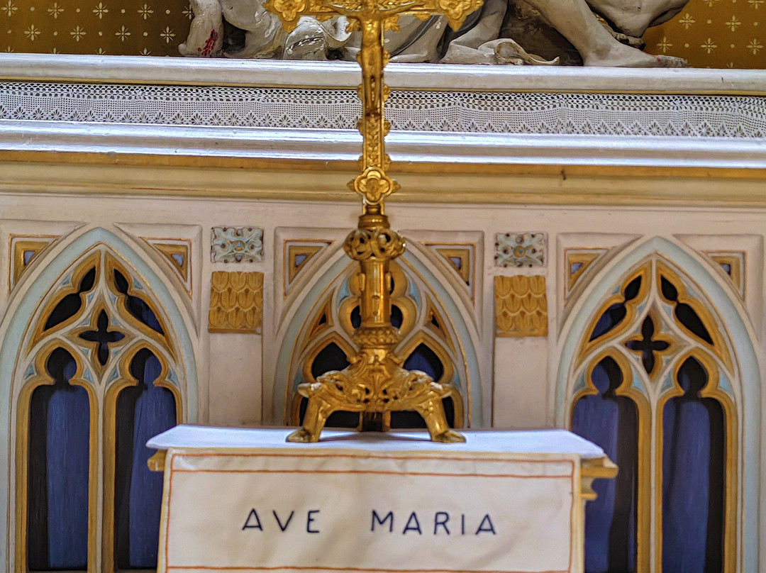 Église Saint Jean Baptiste-Villedieu-le-Chateau必去景点