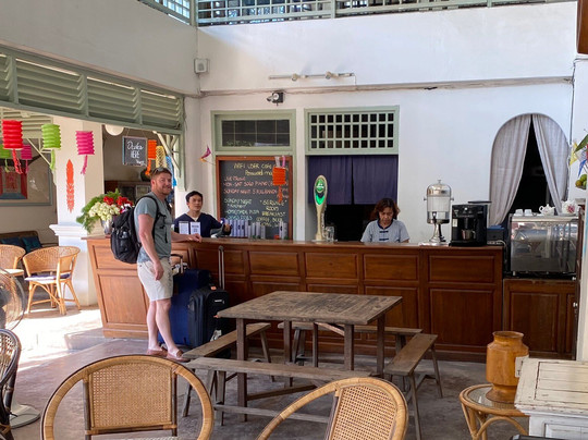 多占巴别墅旅馆主图