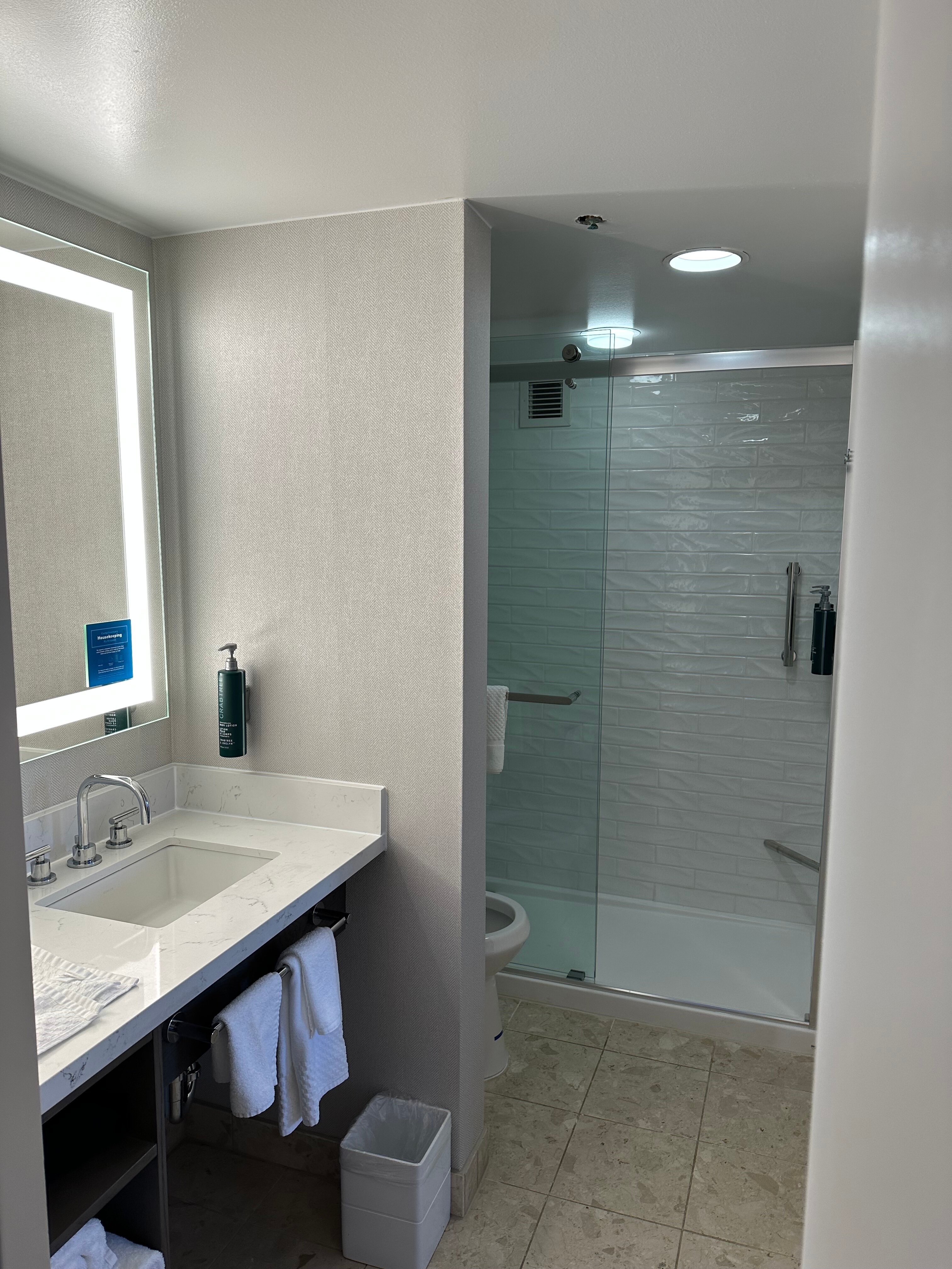 Hilton Kansas City Country Club Plaza-浴室