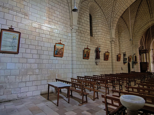 Eglise Notre-Dame à Crouzilles