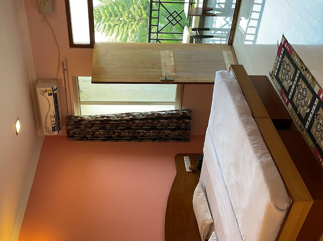 Golden Mile Resort主图