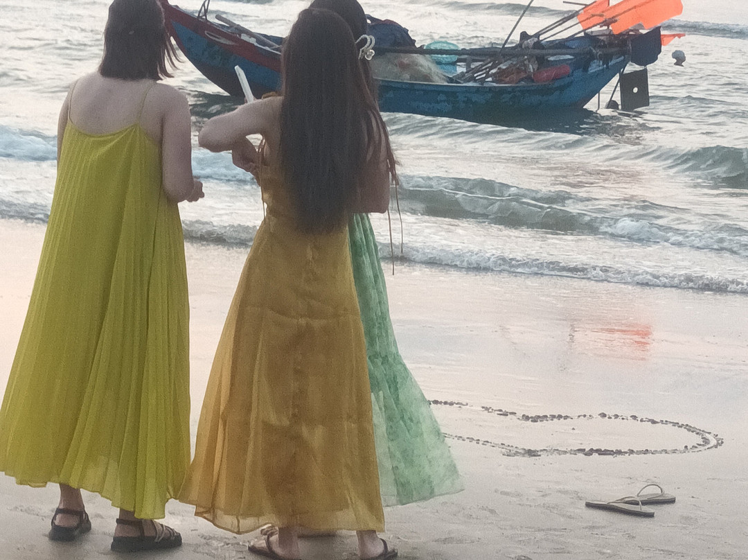 Back Beach-头顿必去景点