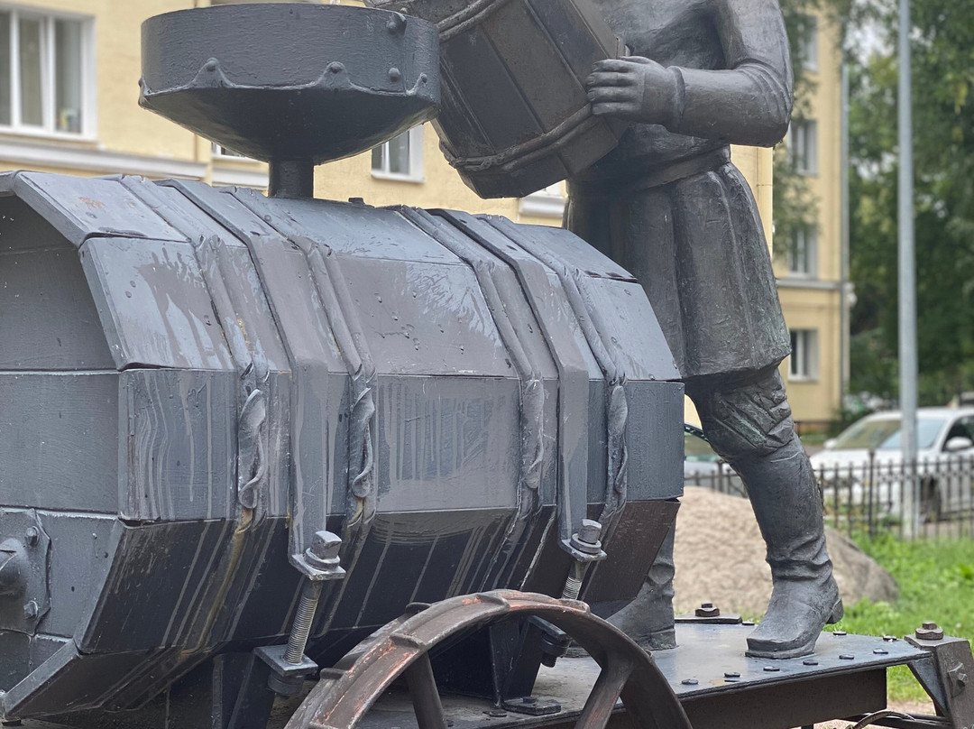 Monument to the Water-Carrier景点图片