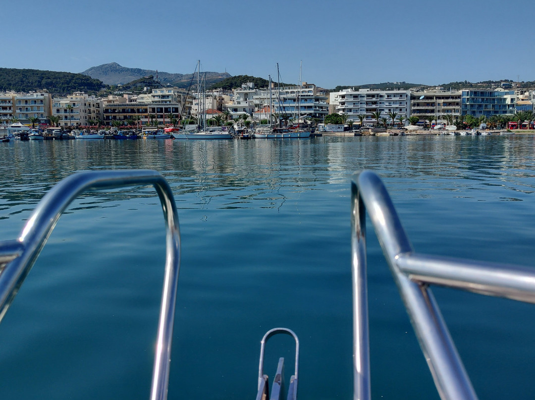 SeaJoy Yachts-雷斯蒙必去景点