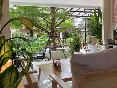 Jolly Café - Breakfast & Coffee