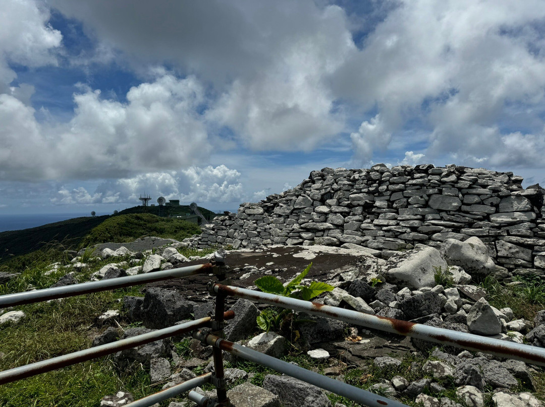 Uegusukujo Castle Ruin景点图片