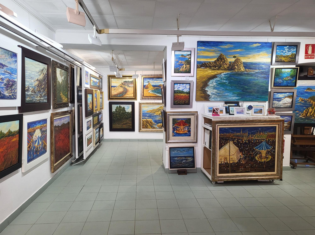 Art Gallery Blanco Grane - Tossa de Mar-多萨德马尔必去景点