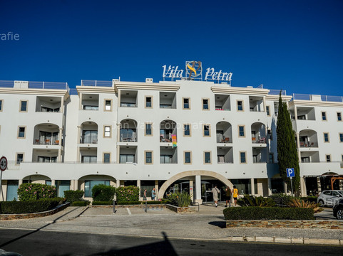 维拉佩特拉公寓主图
