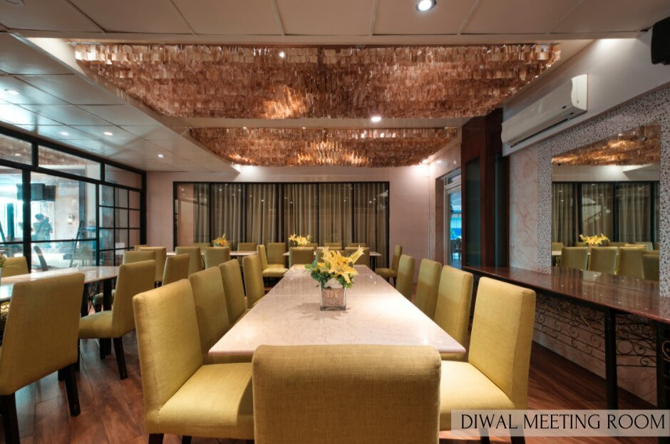 薇诺妮卡酒店主图