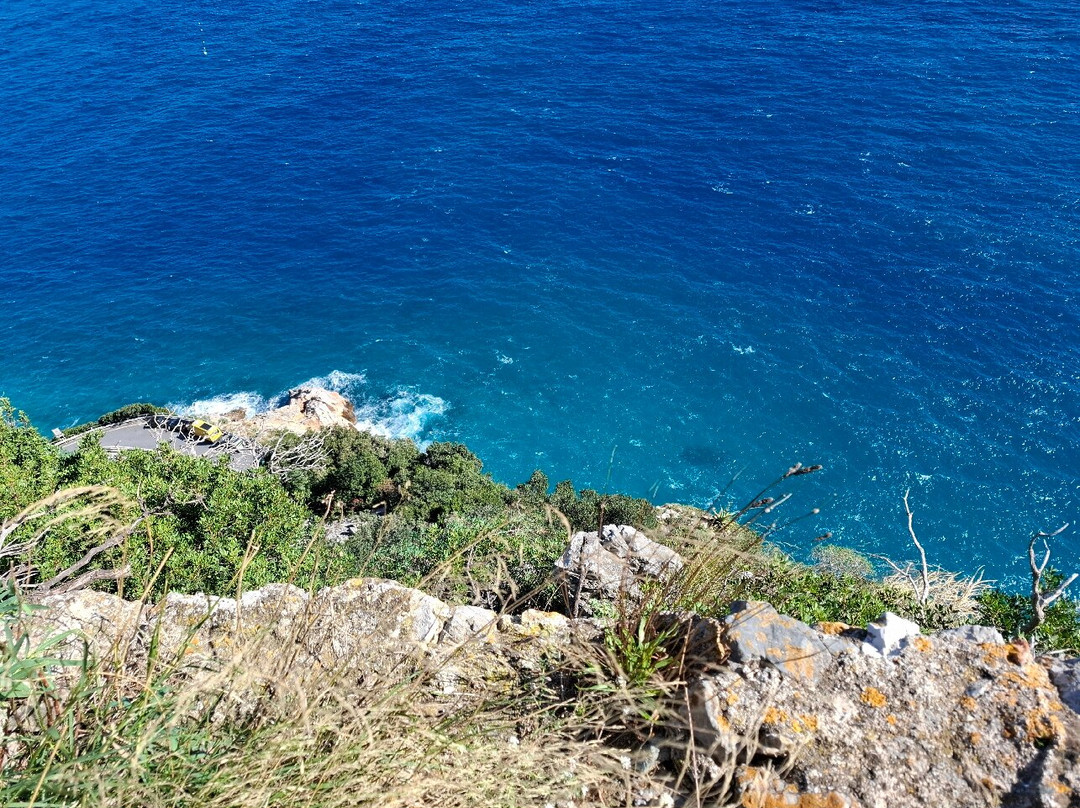 Grotta dei Falsari景点图片