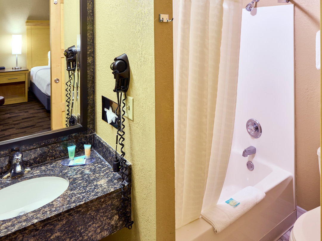 LivINN Hotel Minneapolis South/Burnsville主图