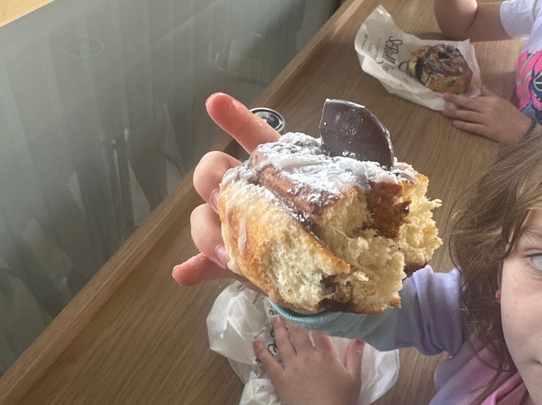 ScRoll Queen Bakery & Cafe