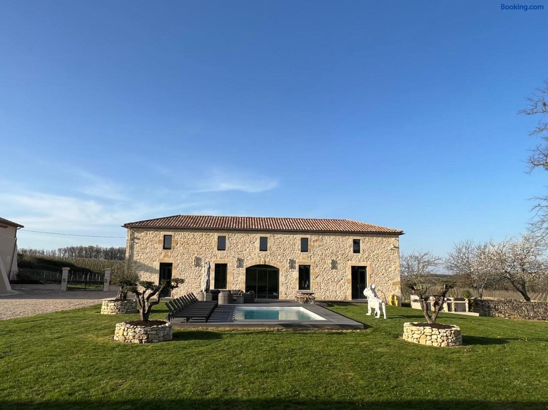 Le Domaine Reine Sully