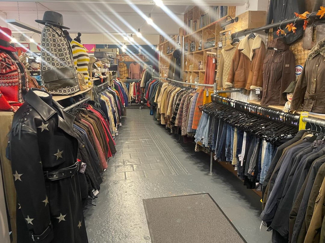 Urban Village Vintage & Records-Henley in Arden必去景点