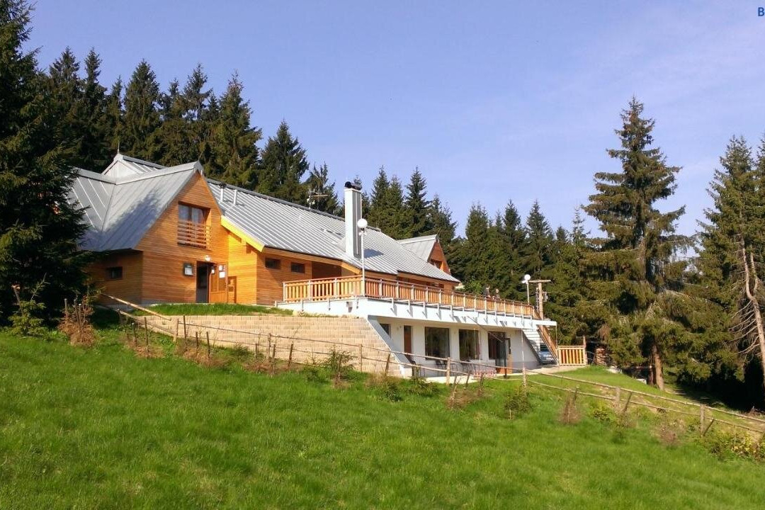 贝斯基迪马萨里克小屋酒店