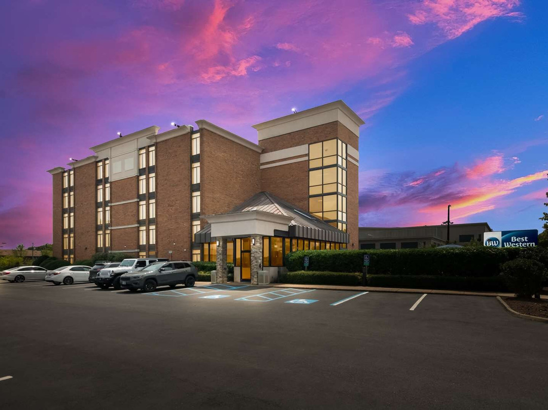 汉普顿酒店住宿-Best Western Hampton Coliseum Inn