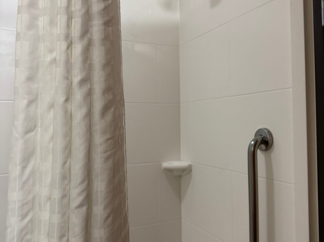 Best Western Plus Spring Inn & Suites主图