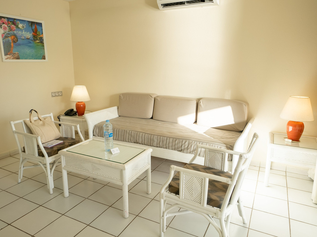 Canella Beach Hotel-Restaurant主图