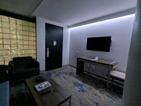 雅典庙宇套房酒店-官方