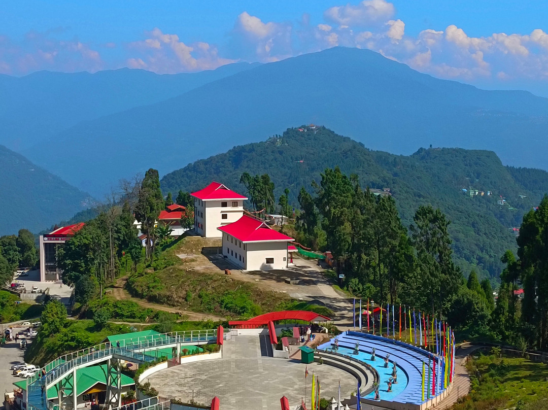 The Brothers' Tours & Travels-甘托克必去景点