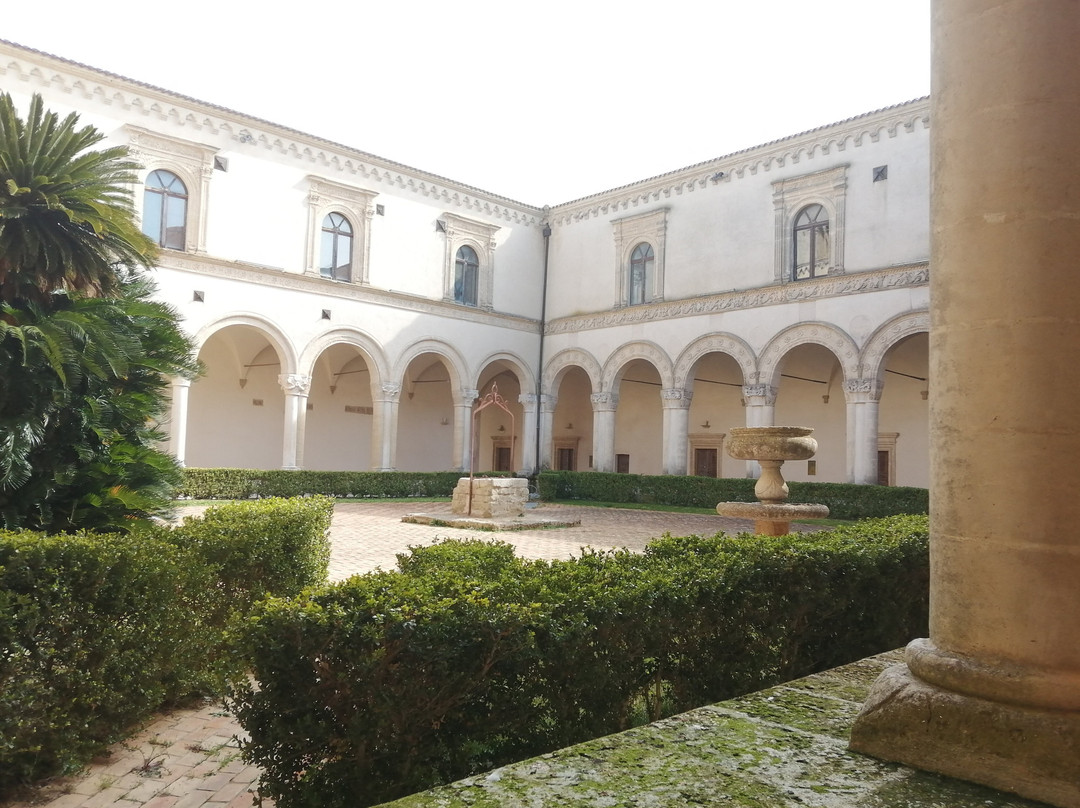 Abbazia Benedettina di San Michele Arcangelo-Montescaglioso必去景点