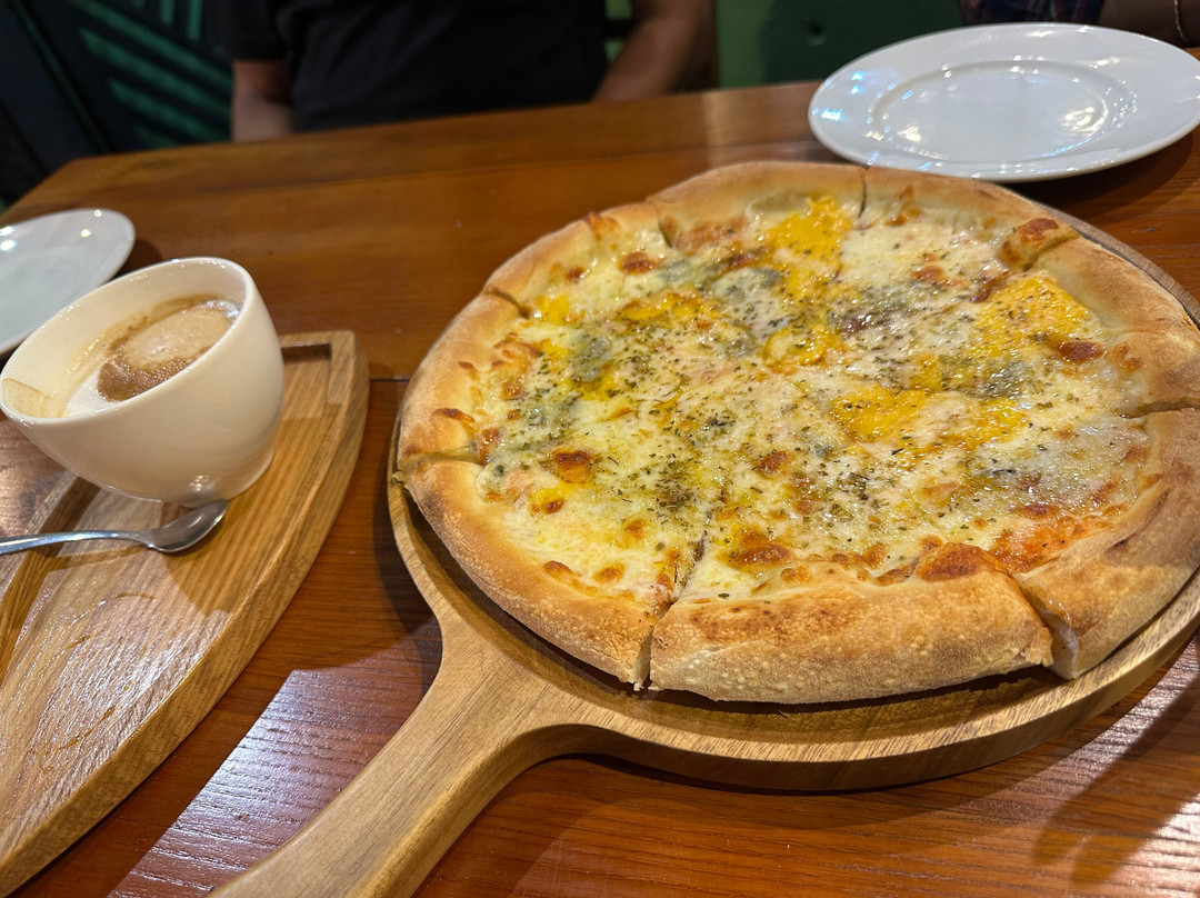 Nom Bistro- Breakfast. Brunch. Dining