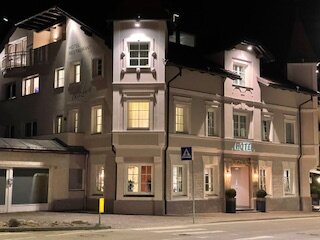 Hotel Blitzburg-官方