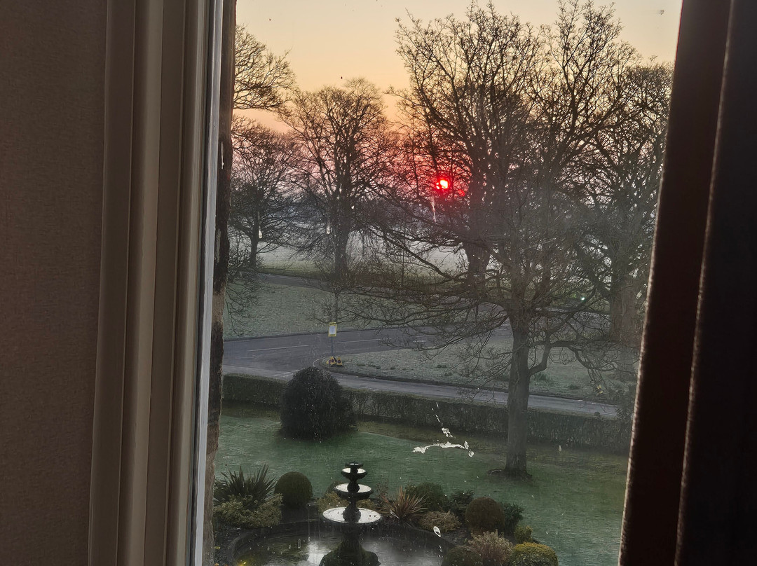 Cedar Court Hotel Harrogate主图