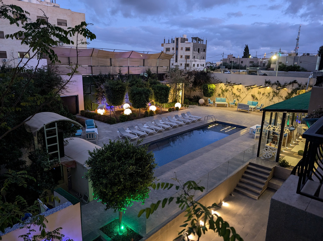 Aitch Boutique Hotel - An LIH Hotel