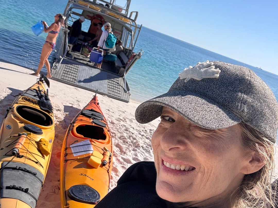 Salty Dog Sea Kayaking - Day Tours-舒特港必去景点