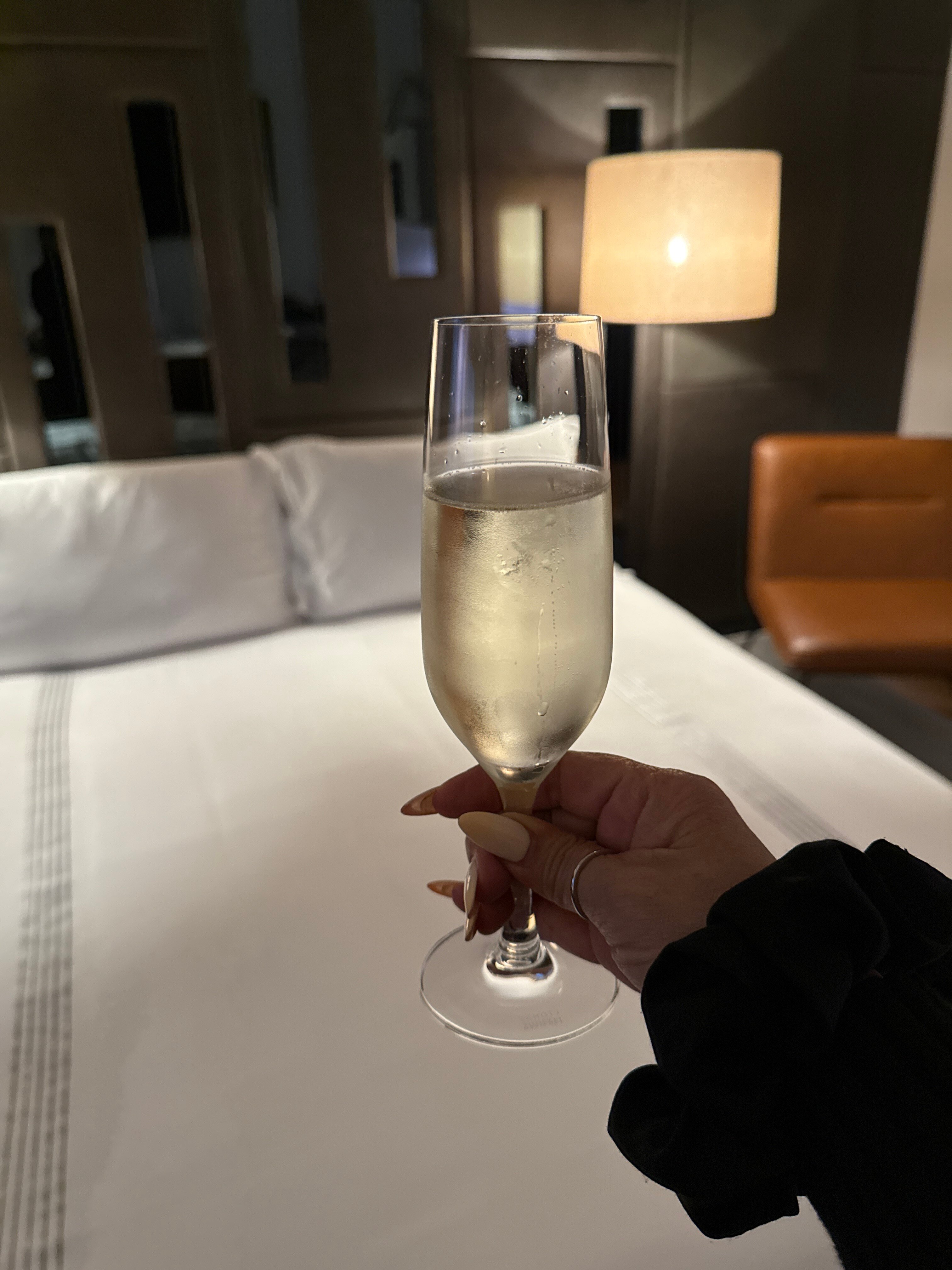 60比佛利山酒店-官方