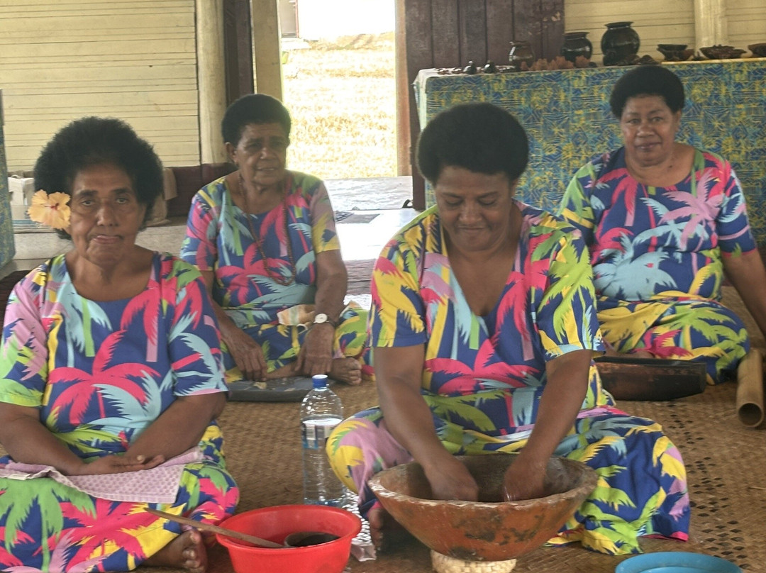 Lawai Pottery Village-辛加东卡必去景点