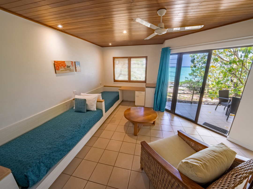 海伦岛酒店主图