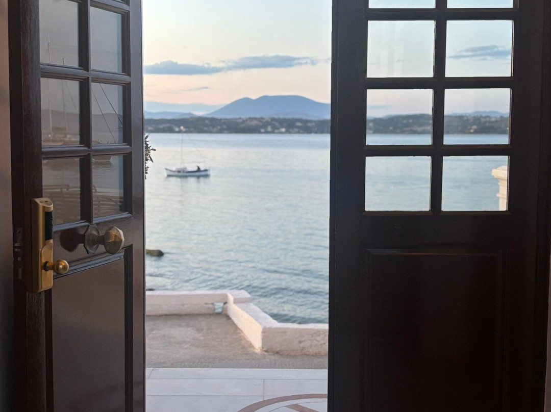 尼西亚酒店主图