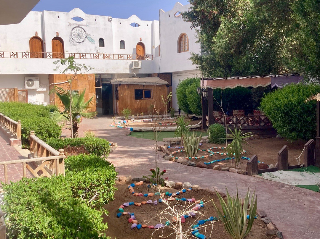 Happy Land Hotel主图