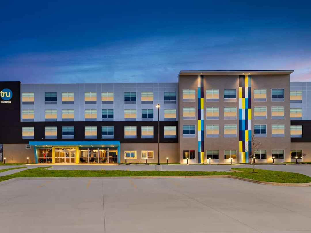 Tru By Hilton Oshkosh