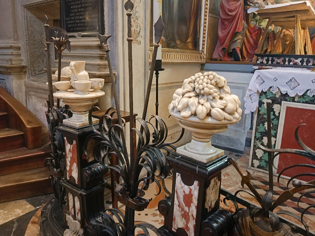 Santuary of Our Lady of Miracles-萨龙诺必去景点