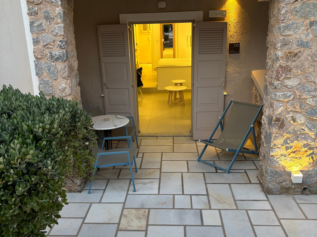 圣托米玛拉假日酒店主图