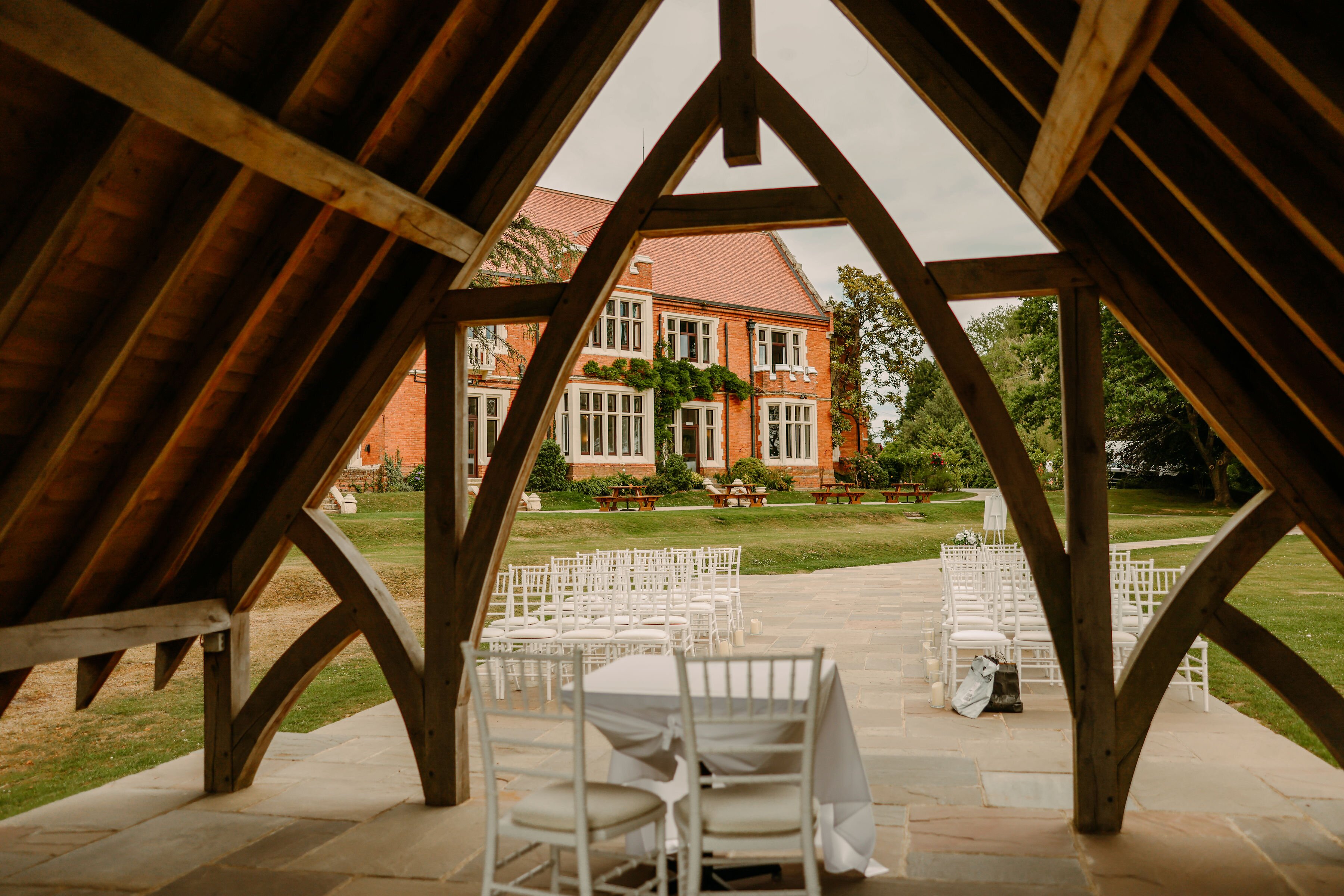 Highley Manor-官方