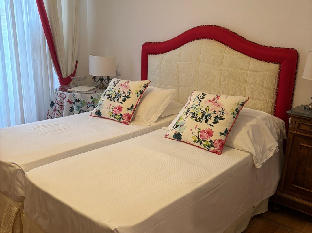 Hotel Florence主图