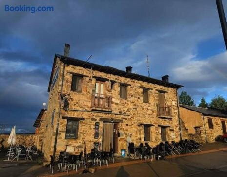 Albergue Monte Irago